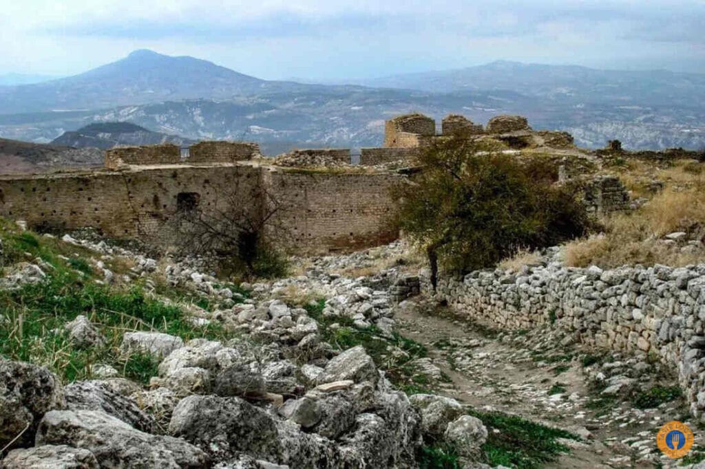 Akrocorinthos, the biggest ancient fortress of the Peloponnese. - Gastronomy Tours akrokorinthos 1 2 copy orig 1 - Gastronomy Tours